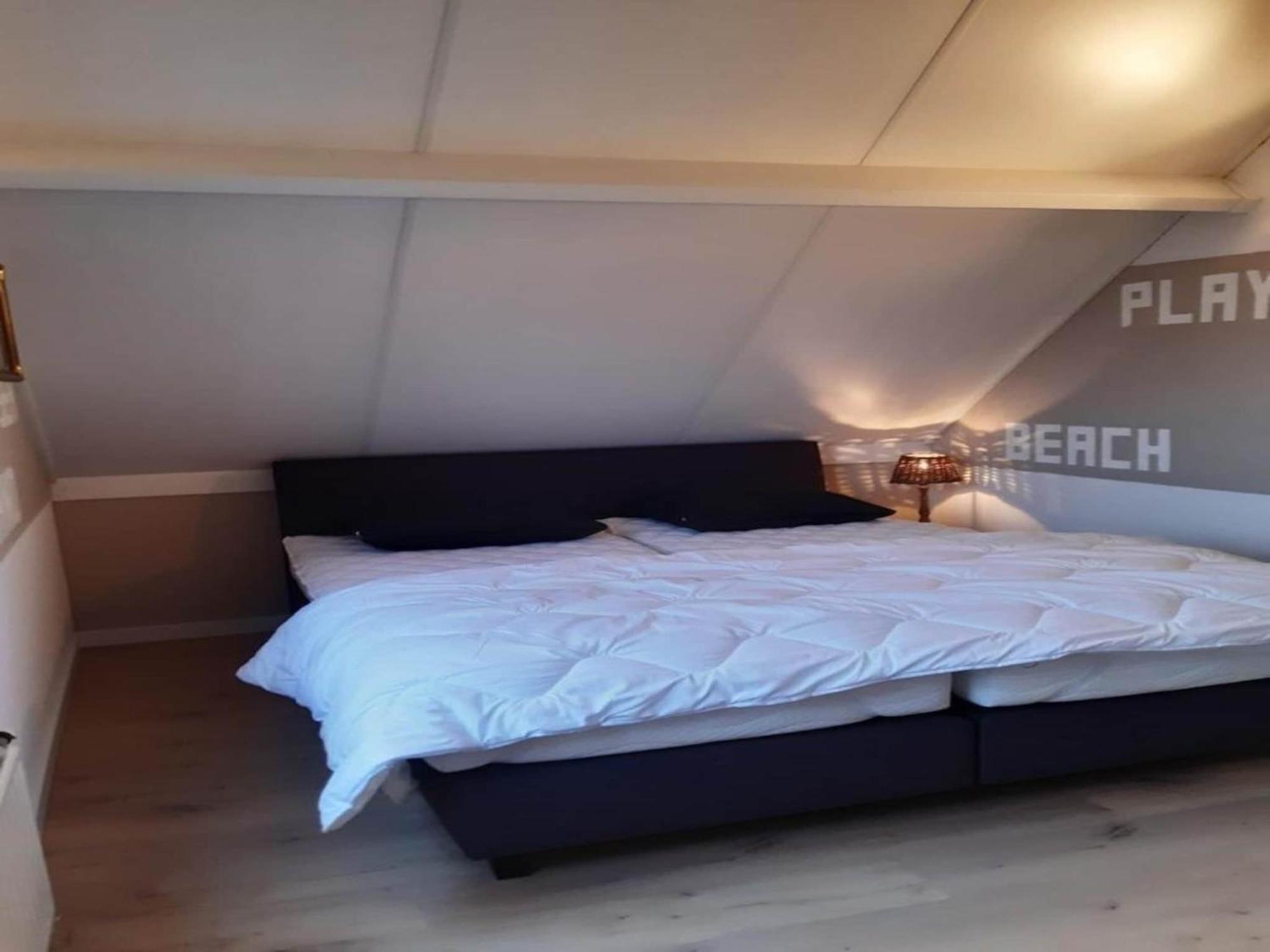 Vakantiehuis Lovely With Garden Breskens